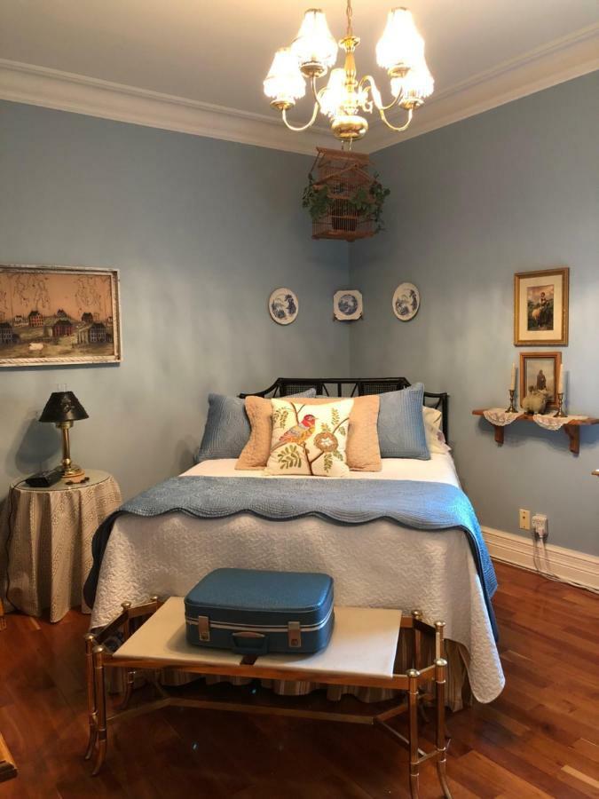 Clydesdale House Bed & Breakfast Бари Екстериор снимка